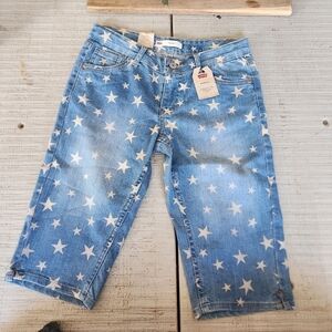 NWT Girls Levi's Bermuda Shorts